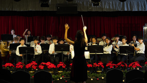 middle school band performing about chengdu international school