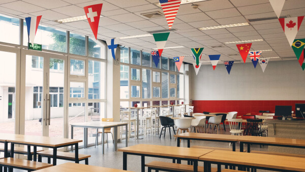 chengdu international school campus includes a cafeteria